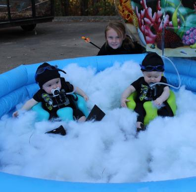 Kids at Trunk-r-Treat 2016